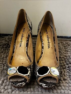 Miss Robertson Snake-Print Peep Toe Pumps